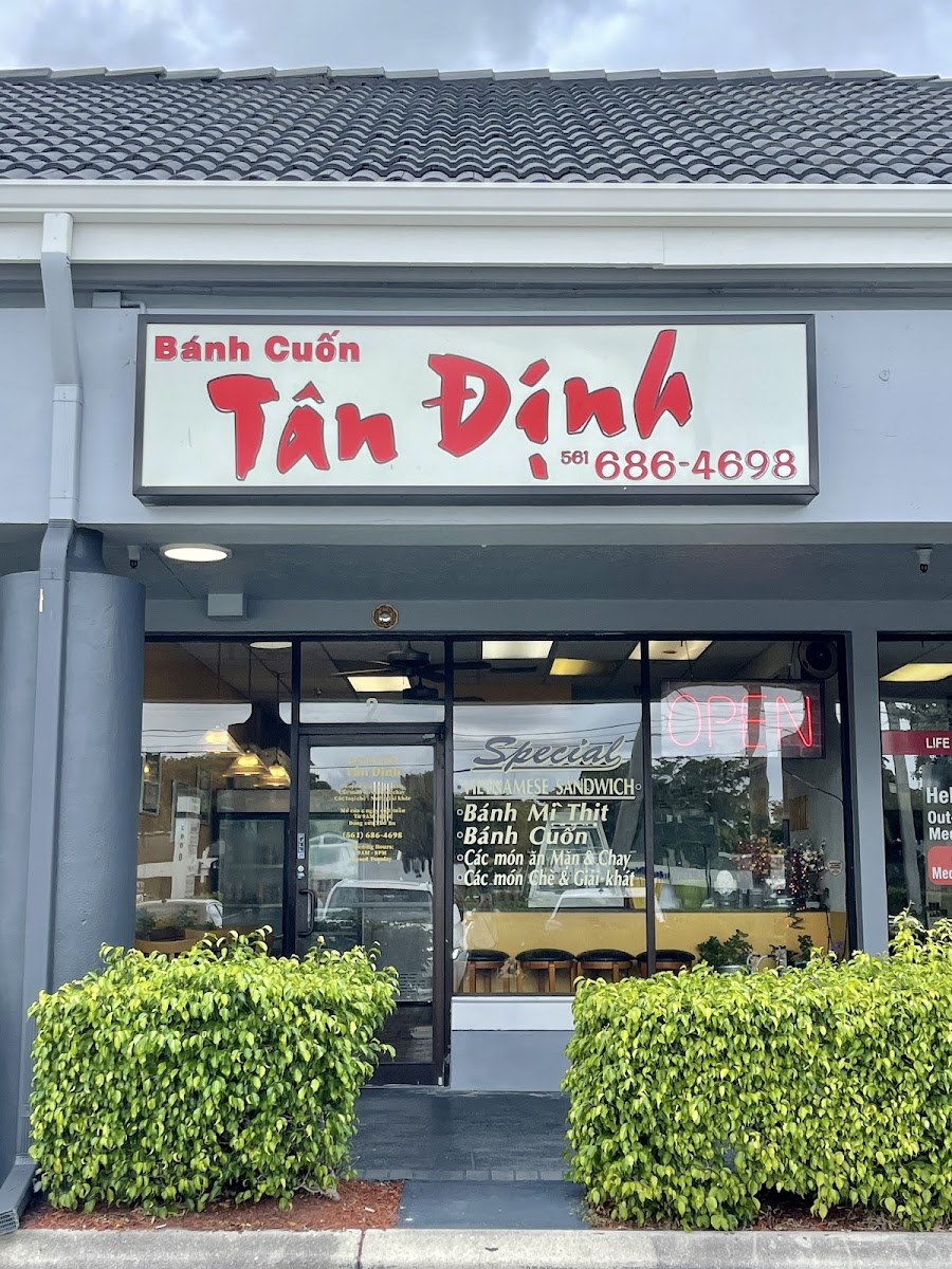 Bánh Cuốn Tân Định